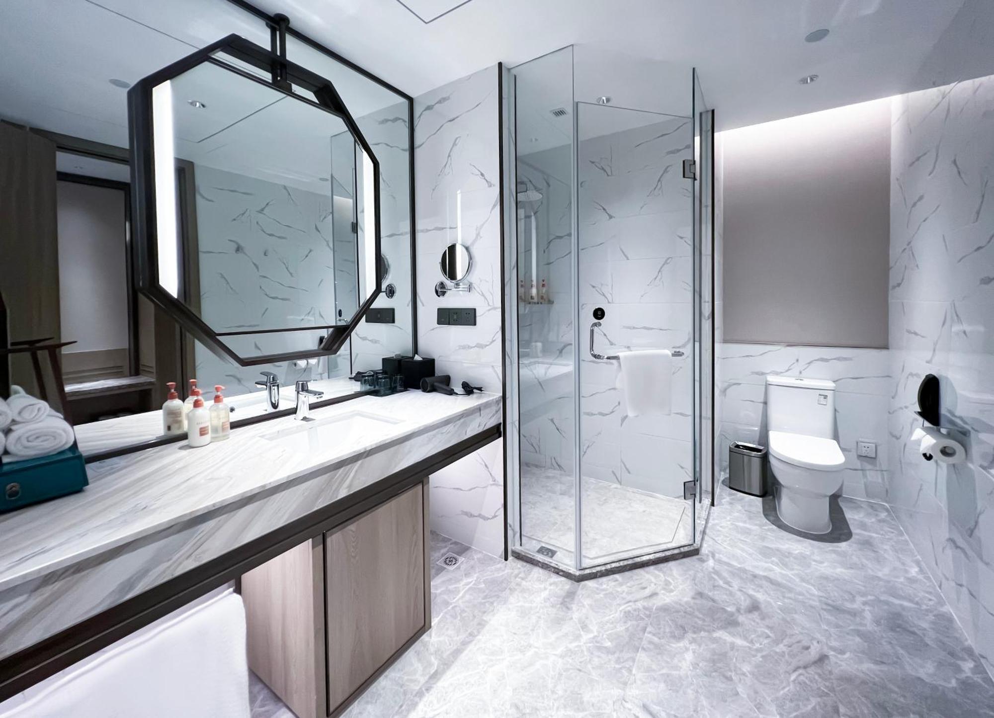 Crowne Plaza Hangzhou Linping By Ihg Bagian luar foto